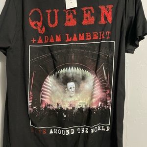 NWT queen and Adam lambert band tshirt from hot topic size M